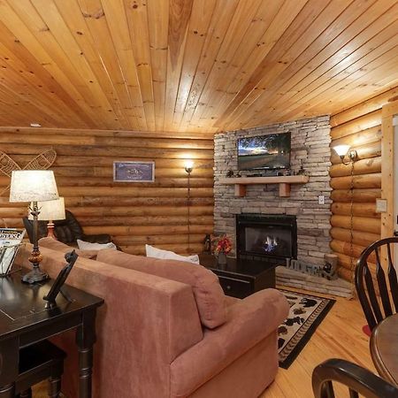 Log Cabin! 1Mile From The Action! Private Lane! Hot Tub! Pool Table! Villa Pigeon Forge Ngoại thất bức ảnh