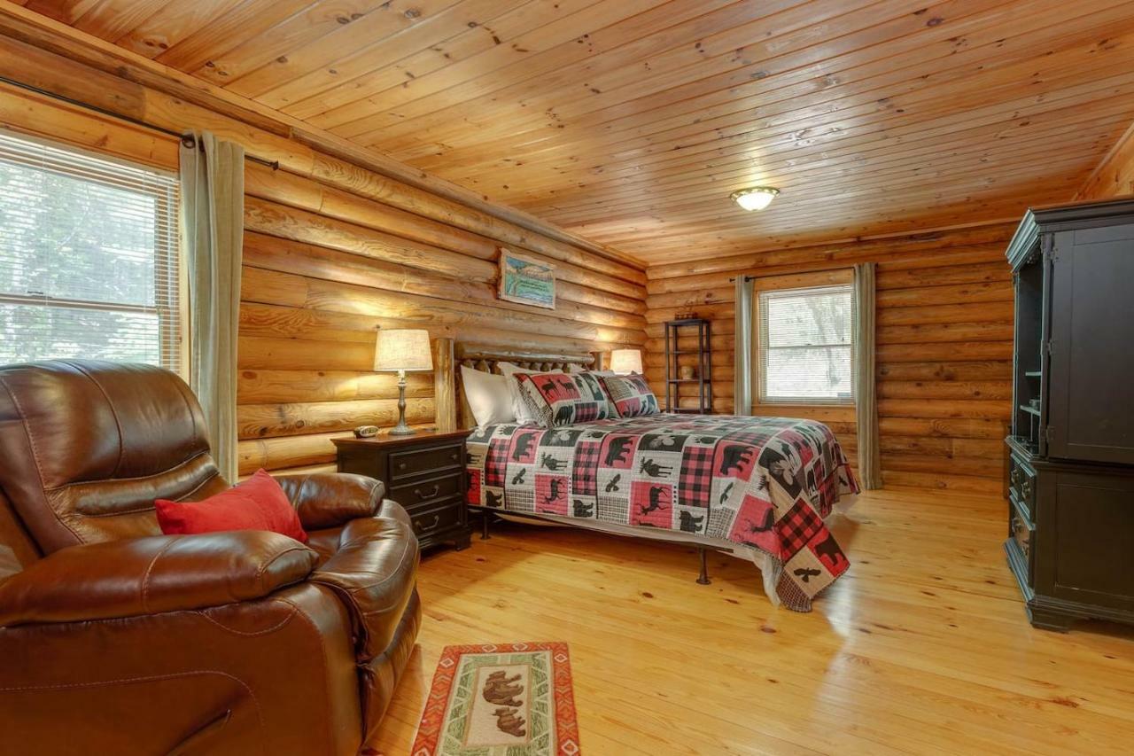 Log Cabin! 1Mile From The Action! Private Lane! Hot Tub! Pool Table! Villa Pigeon Forge Ngoại thất bức ảnh